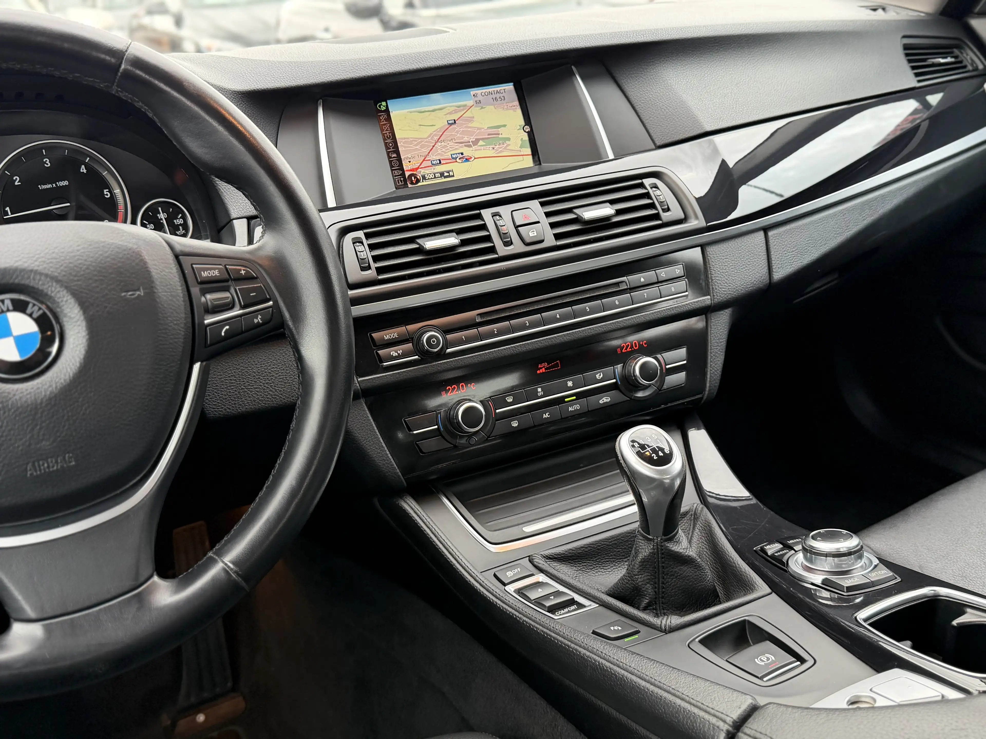 BMW 518 d Face Lift Navi Xénon Cuir Start&Stop Euro 6b — photo 14