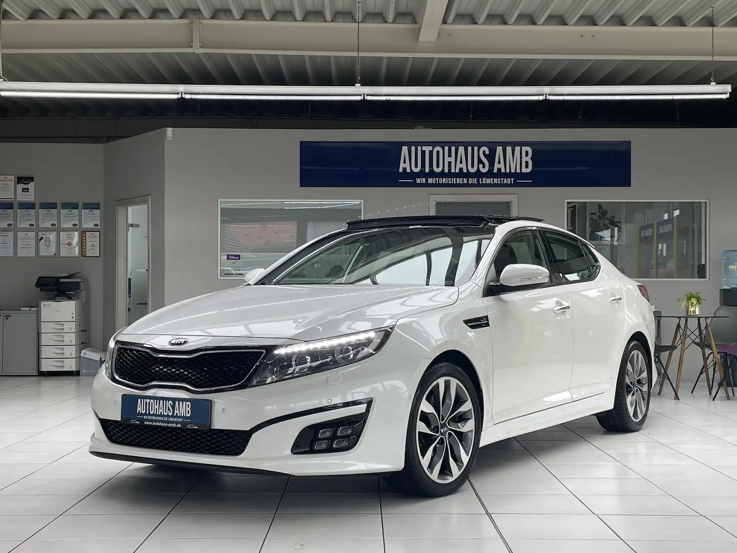 Kia Optima 1.7CRDi Spirit Navi Sitzh Pano Kamera GRA Alb - 1