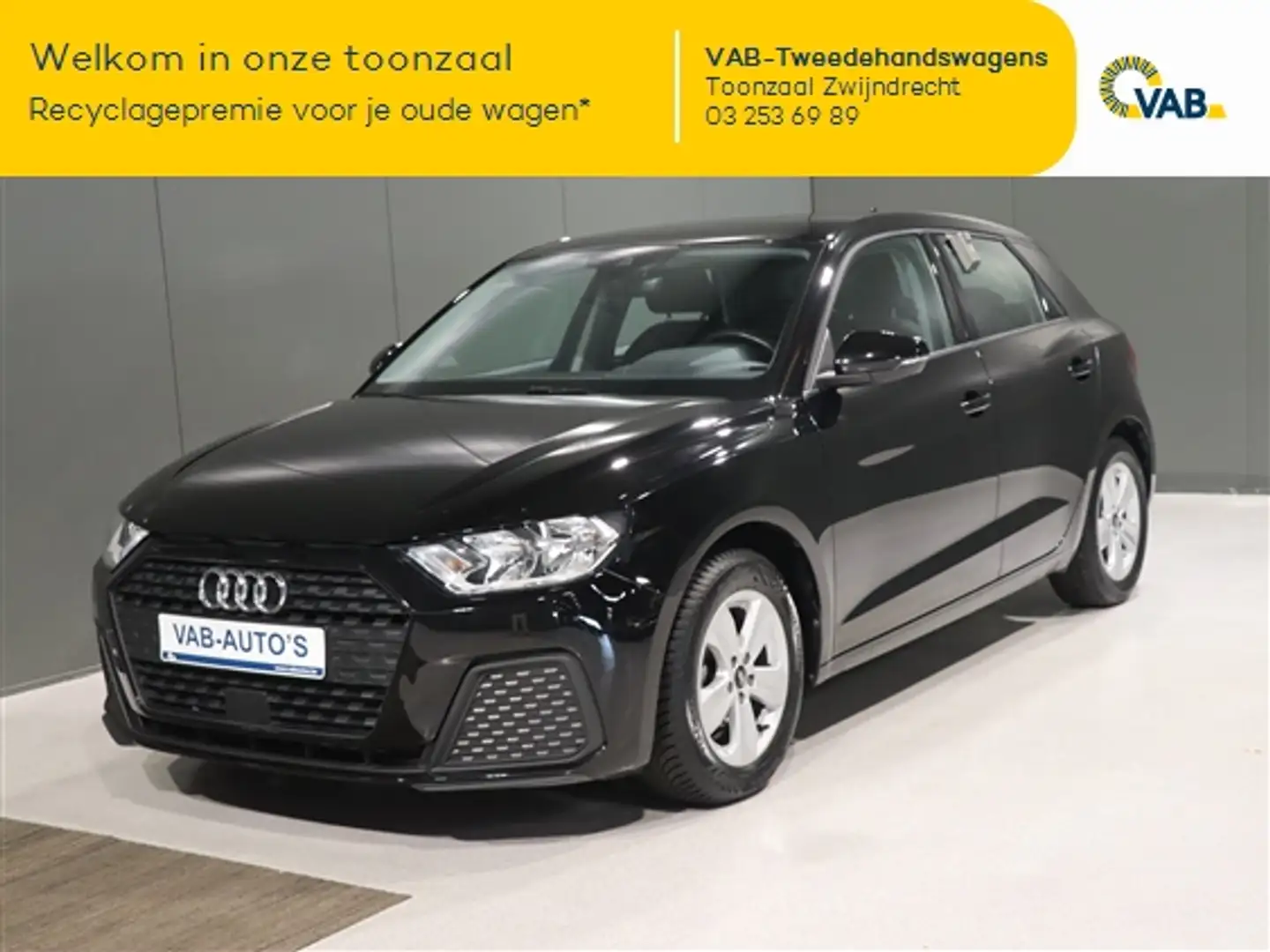 Audi A1 SPORTBACK 25 TFSI ATTRACTION S-TRONIC Black - 1