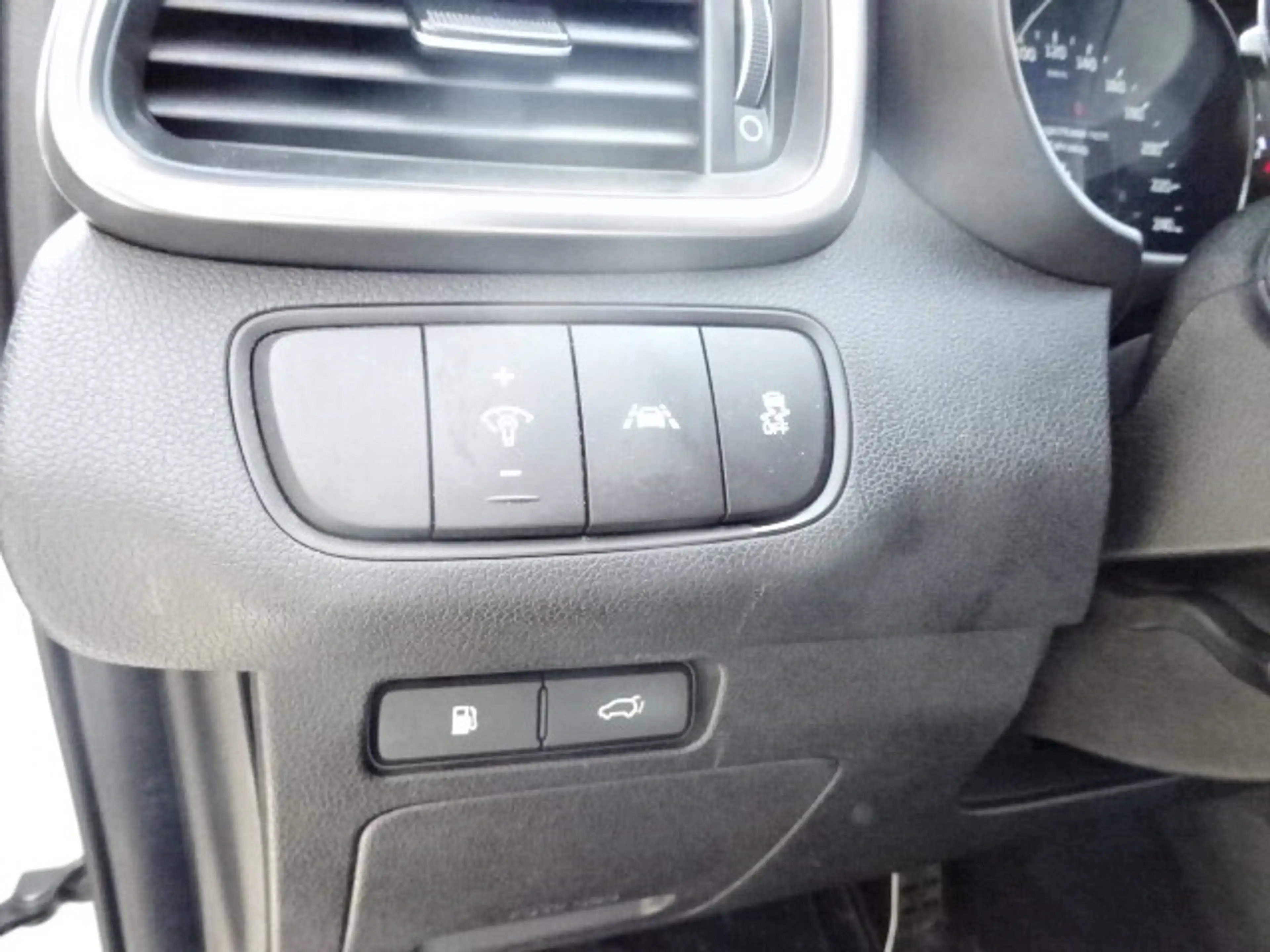 Kia Sorento 2,2 CRDi ISG AWD Gold — photo 10