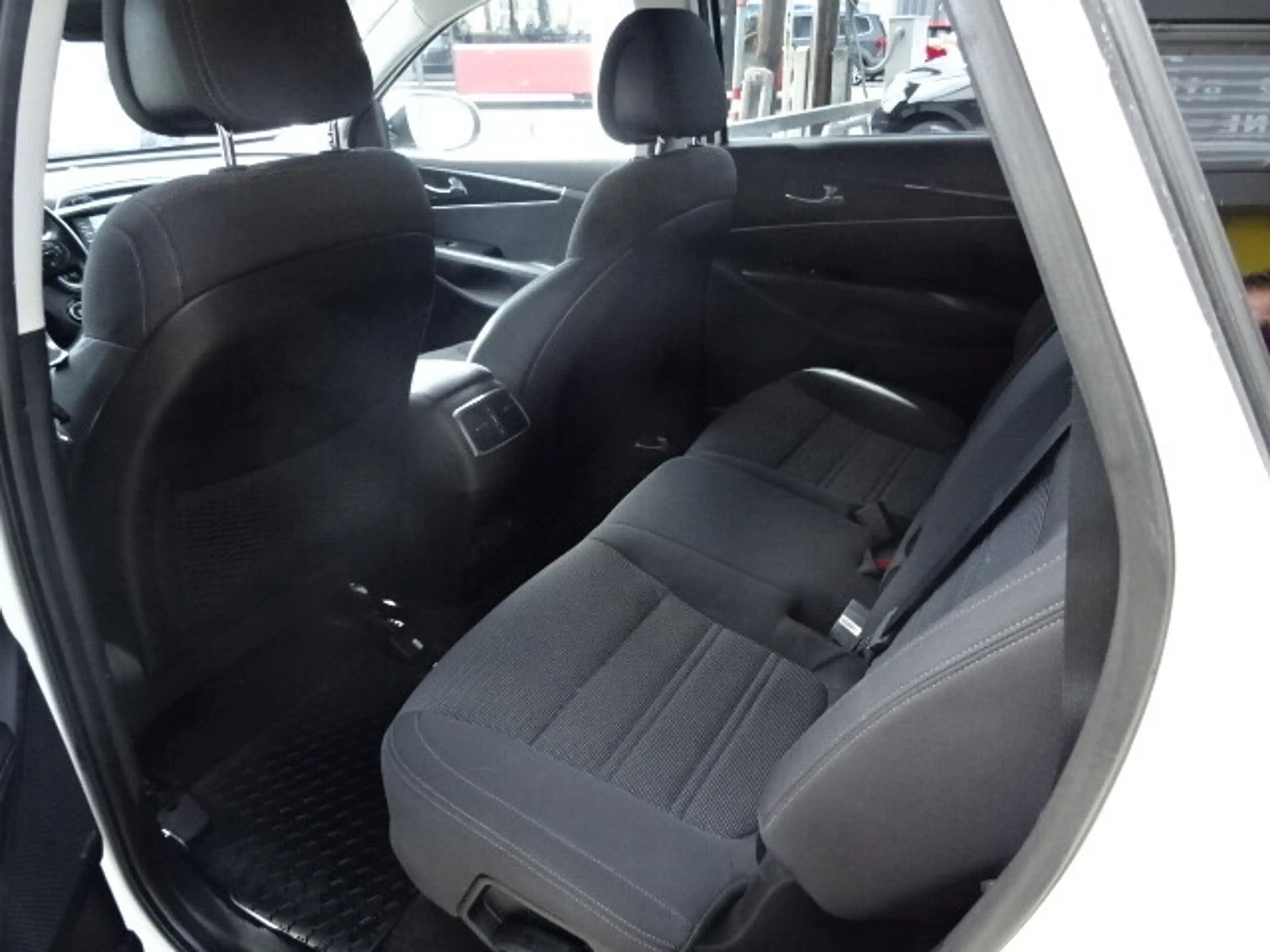 Kia Sorento 2,2 CRDi ISG AWD Gold — photo 6