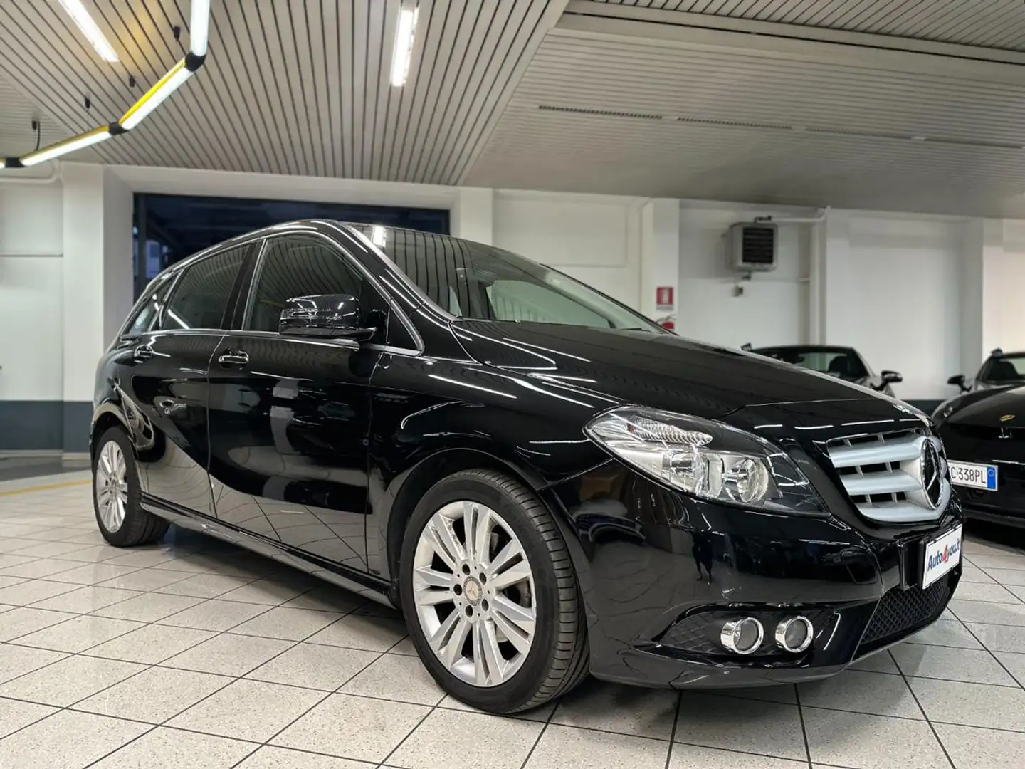 Mercedes-Benz B 200 Premium UNICO PROPRIETARIO Noir - 1
