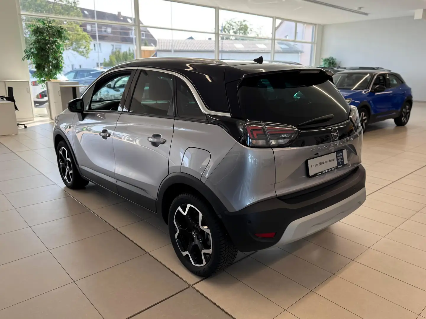 Opel Crossland X Crossland Ultimate 1.2 Turbo Pano Navi Grau - 2