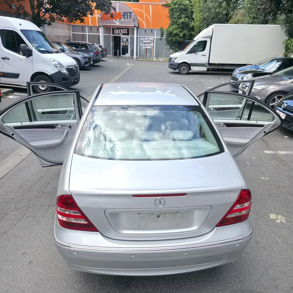 Mercedes-Benz C 240 Elegance, foto 4