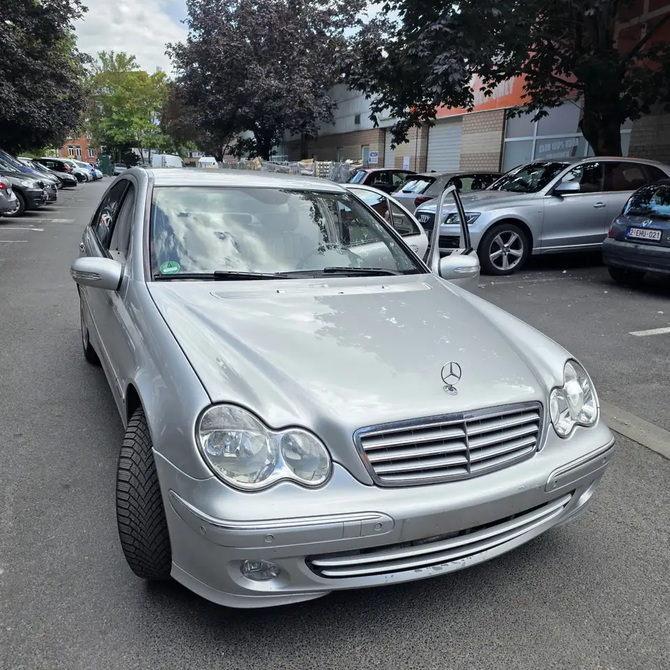 Mercedes-Benz C 240 Elegance, foto 1