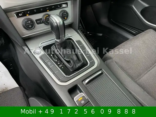 Volkswagen Passat view 15