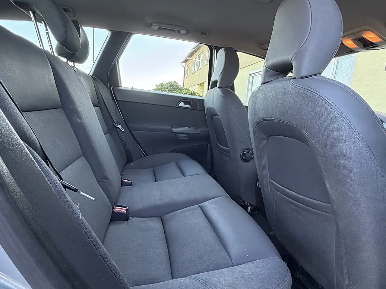 VOLVO V50 - 1.8 125ch - VOLANT EN CUIR