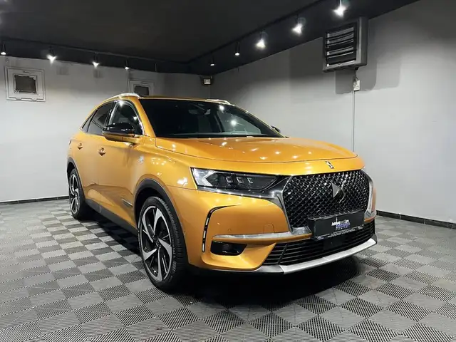 DS Automobiles DS 7 Crossback view 2