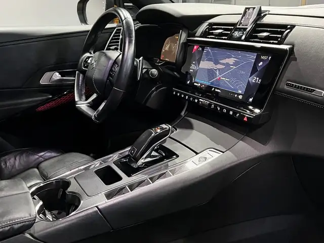 DS Automobiles DS 7 Crossback view 14