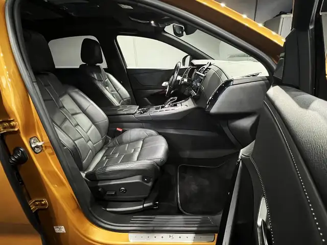 DS Automobiles DS 7 Crossback view 10
