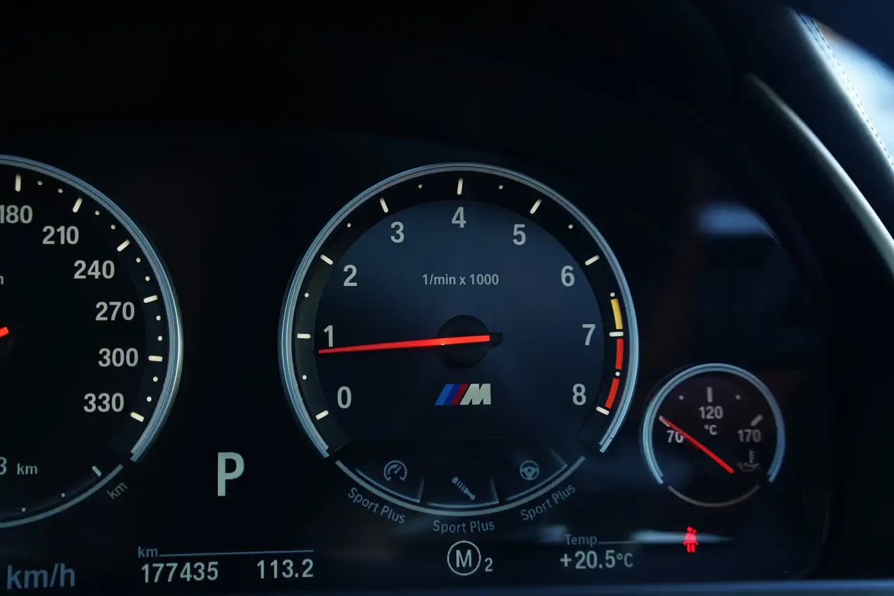 BMW X6 M снимка BMW X6 M
