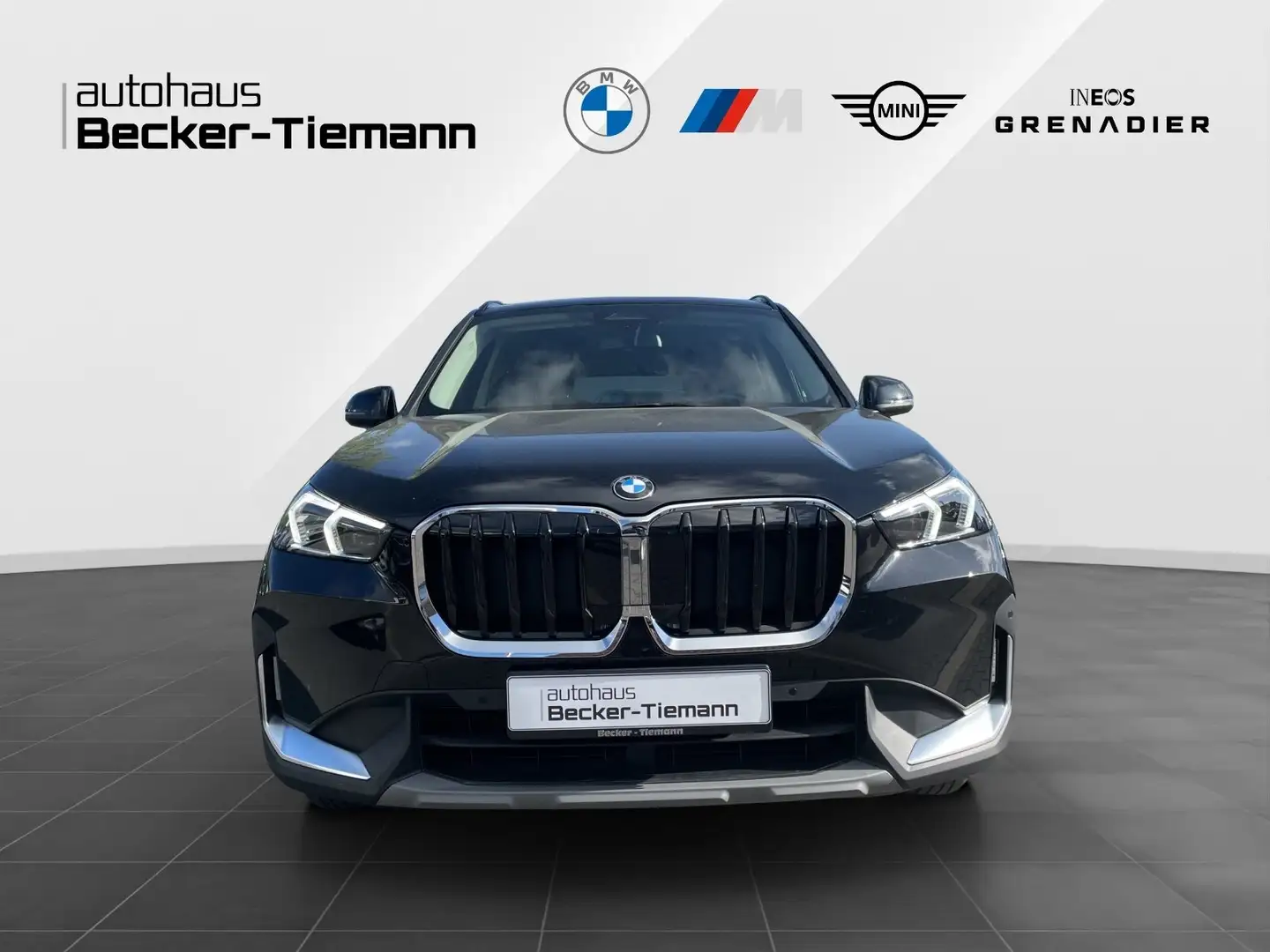BMW X1 sDrive18d *AUT.*AHK*KEYLESS*AD.LED*KAMERA*SITZHZG. Negro - 2