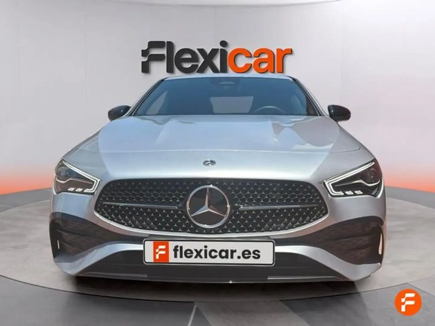 Mercedes-Benz CLA 200 Shooting Brake Gris - 2