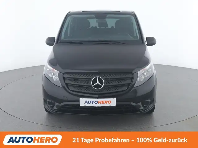 Mercedes-Benz Vito view 9