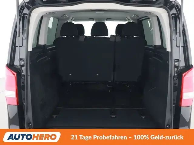 Mercedes-Benz Vito view 17