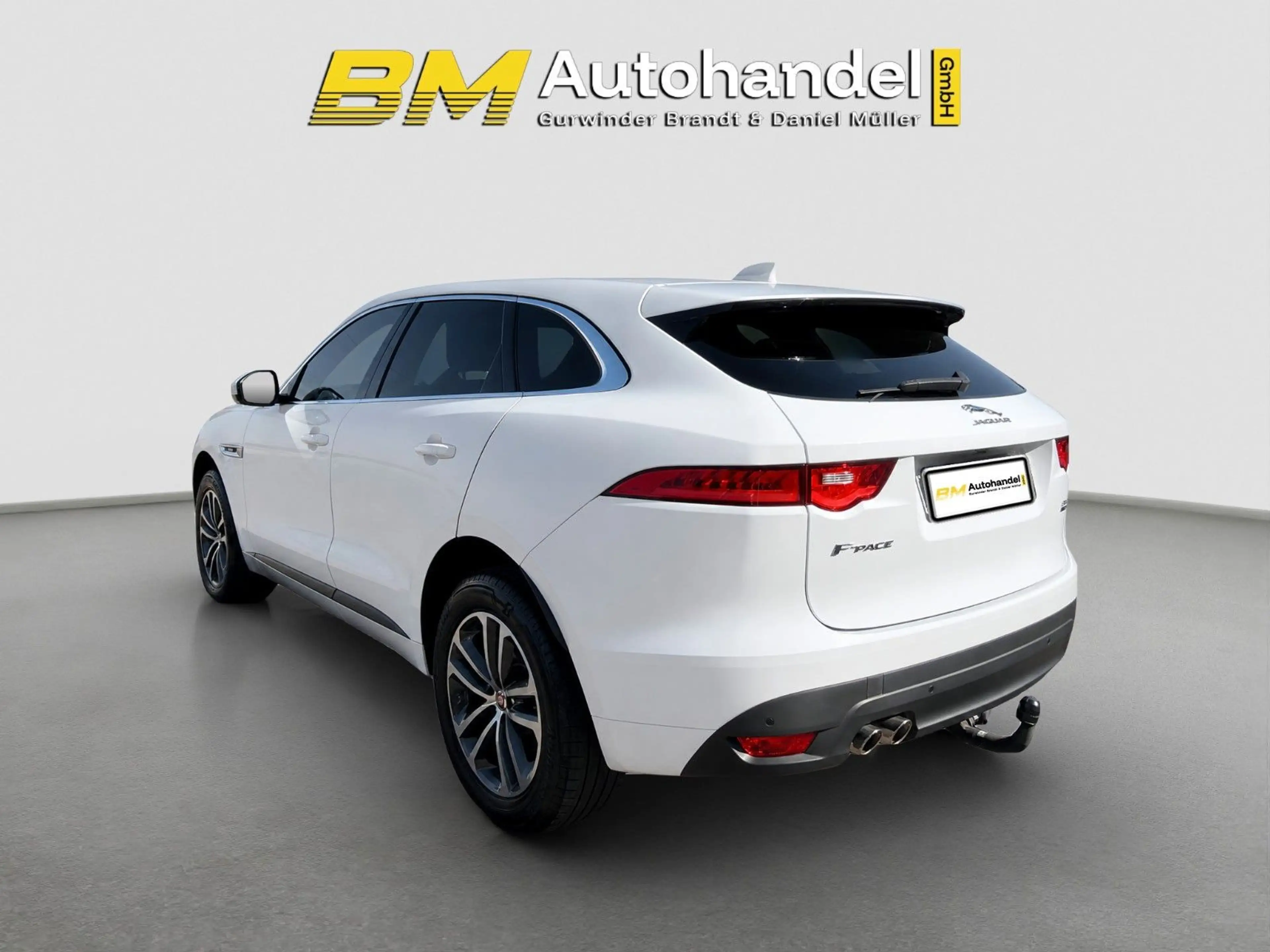 Jaguar F-Pace R-Sport*AWD*AHK*Xenon*SHZ*Steuerkette NEU — photo 9