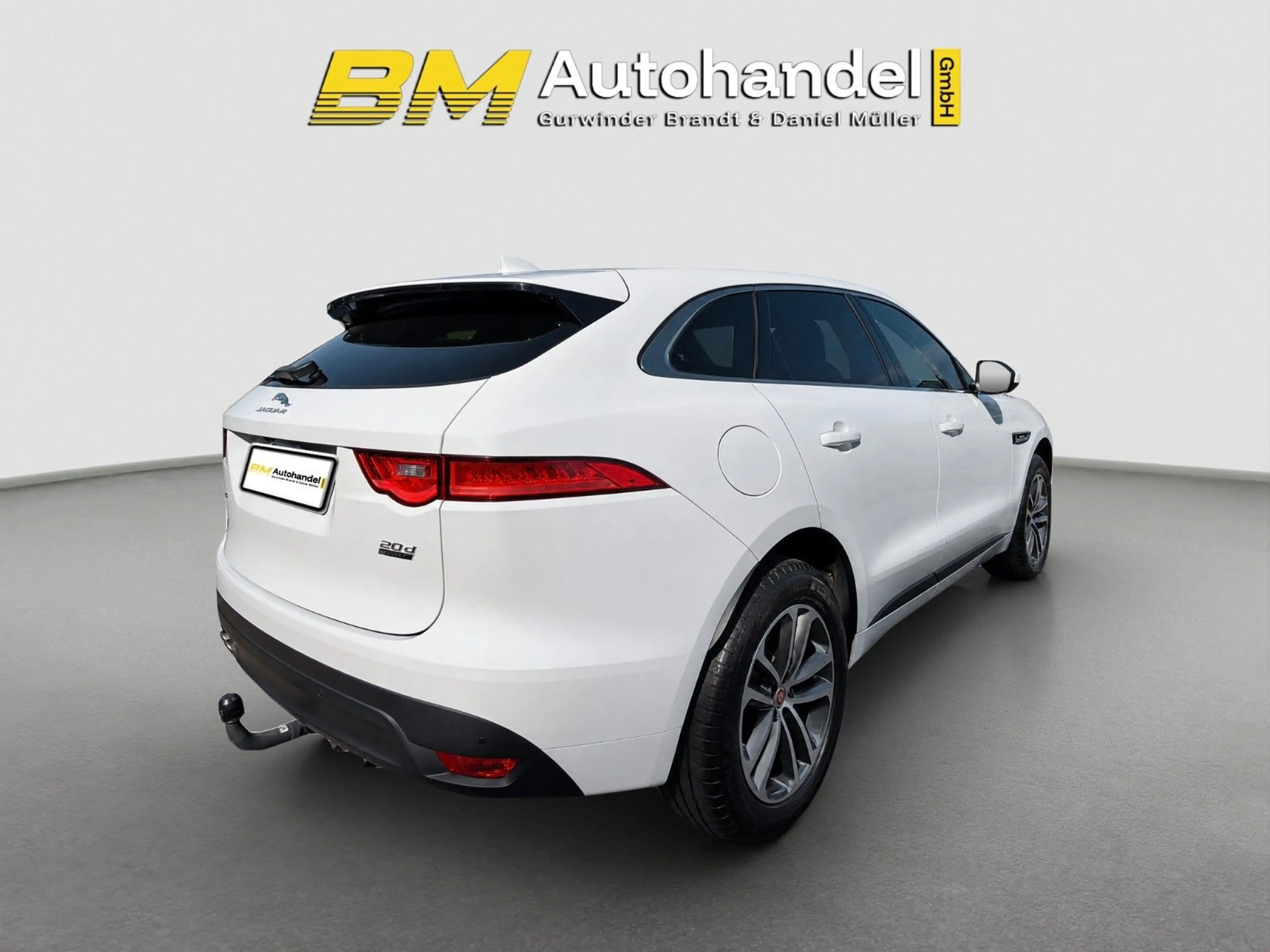 Jaguar F-Pace R-Sport*AWD*AHK*Xenon*SHZ*Steuerkette NEU — photo 7