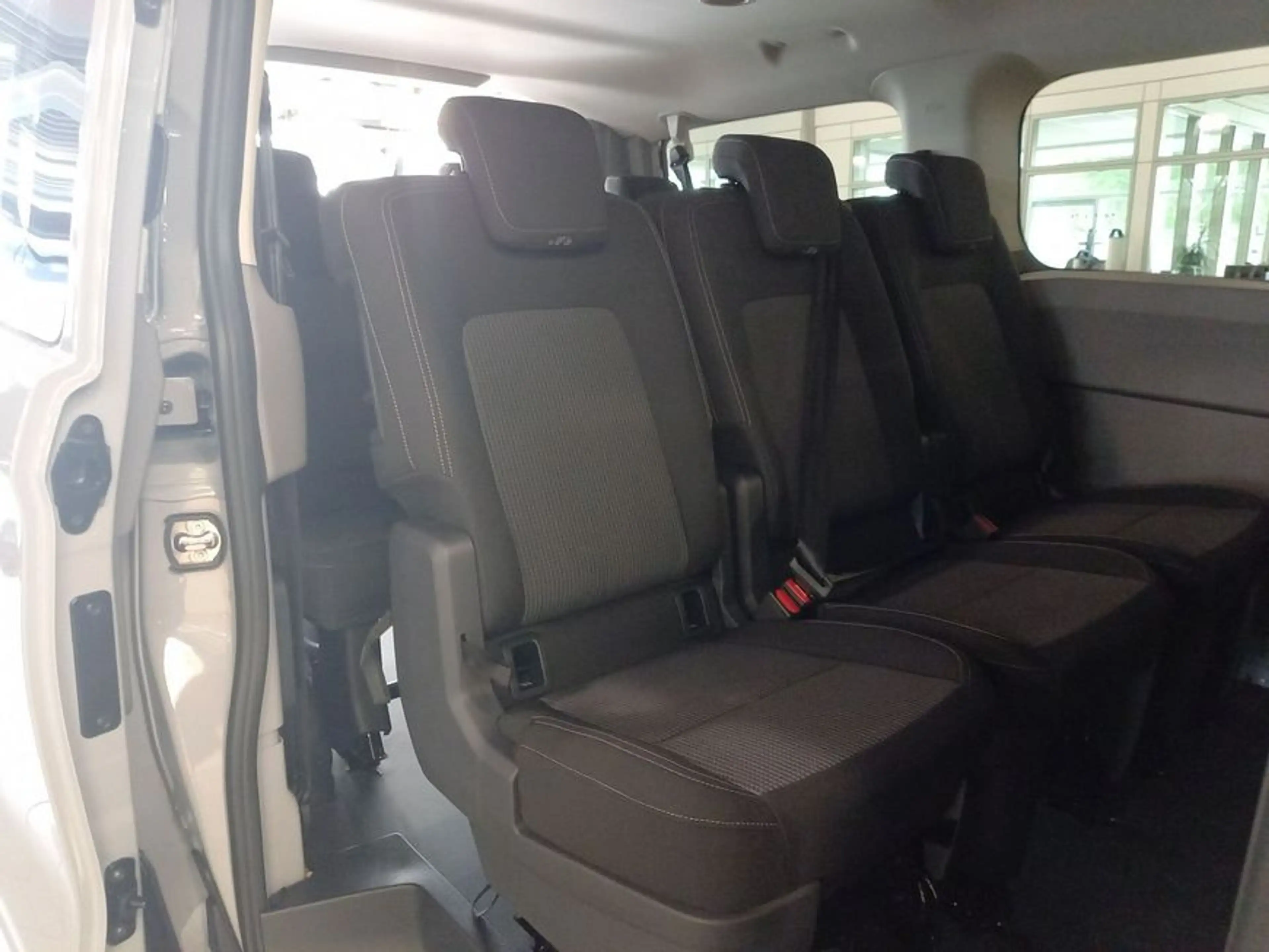 Volkswagen Transporter Transporter Kombi 2,0 l TDI AHK PDC Kamera LED — photo 14