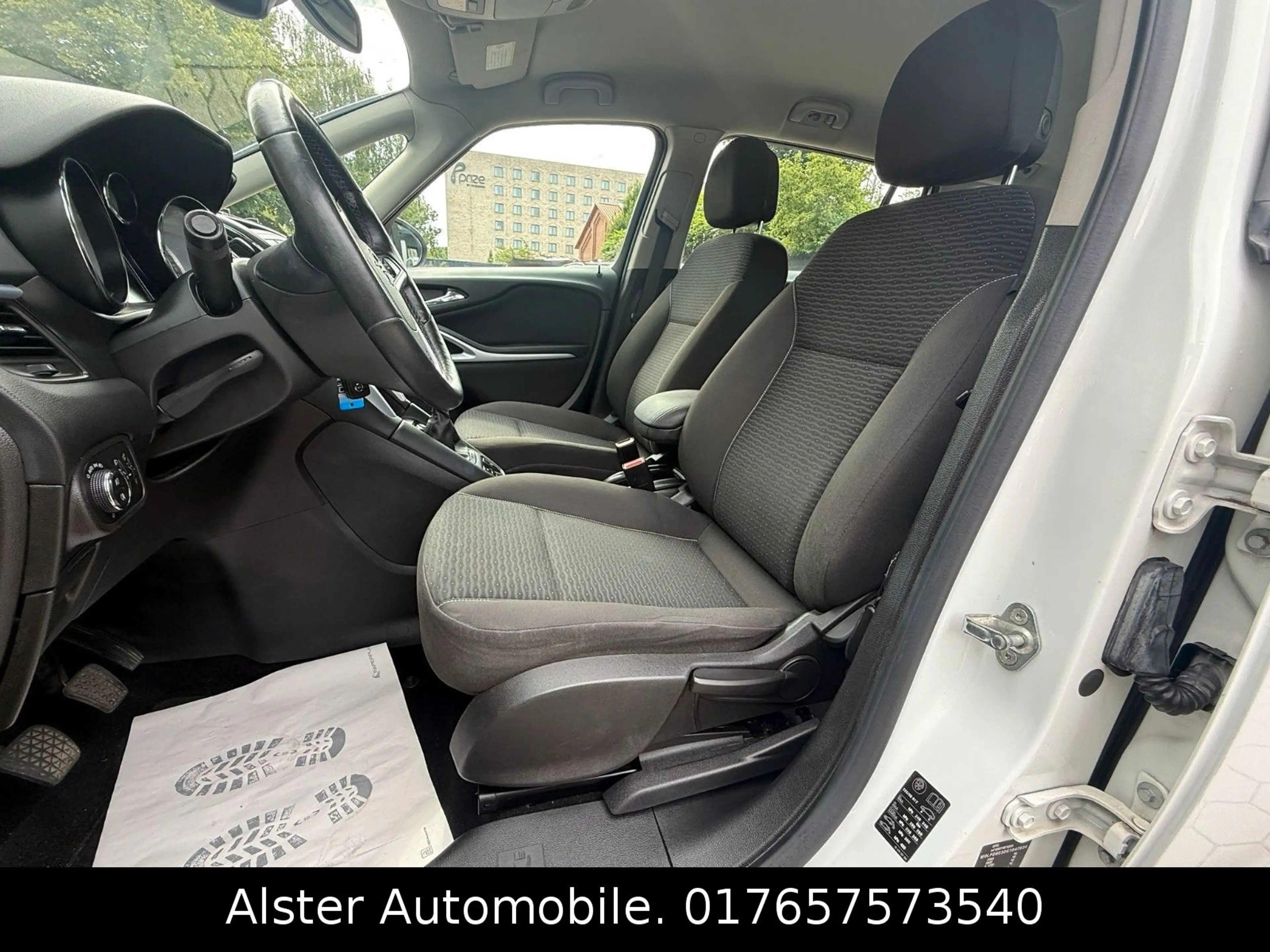 Opel Zafira C Tourer Drive,Klimaautomatik,Navi — photo 12