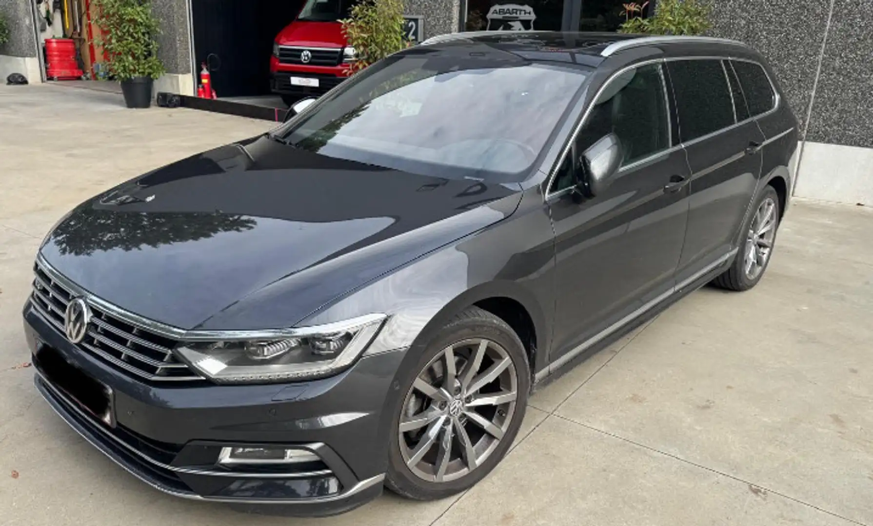 Volkswagen Passat Automaat 2.0TDI - 1