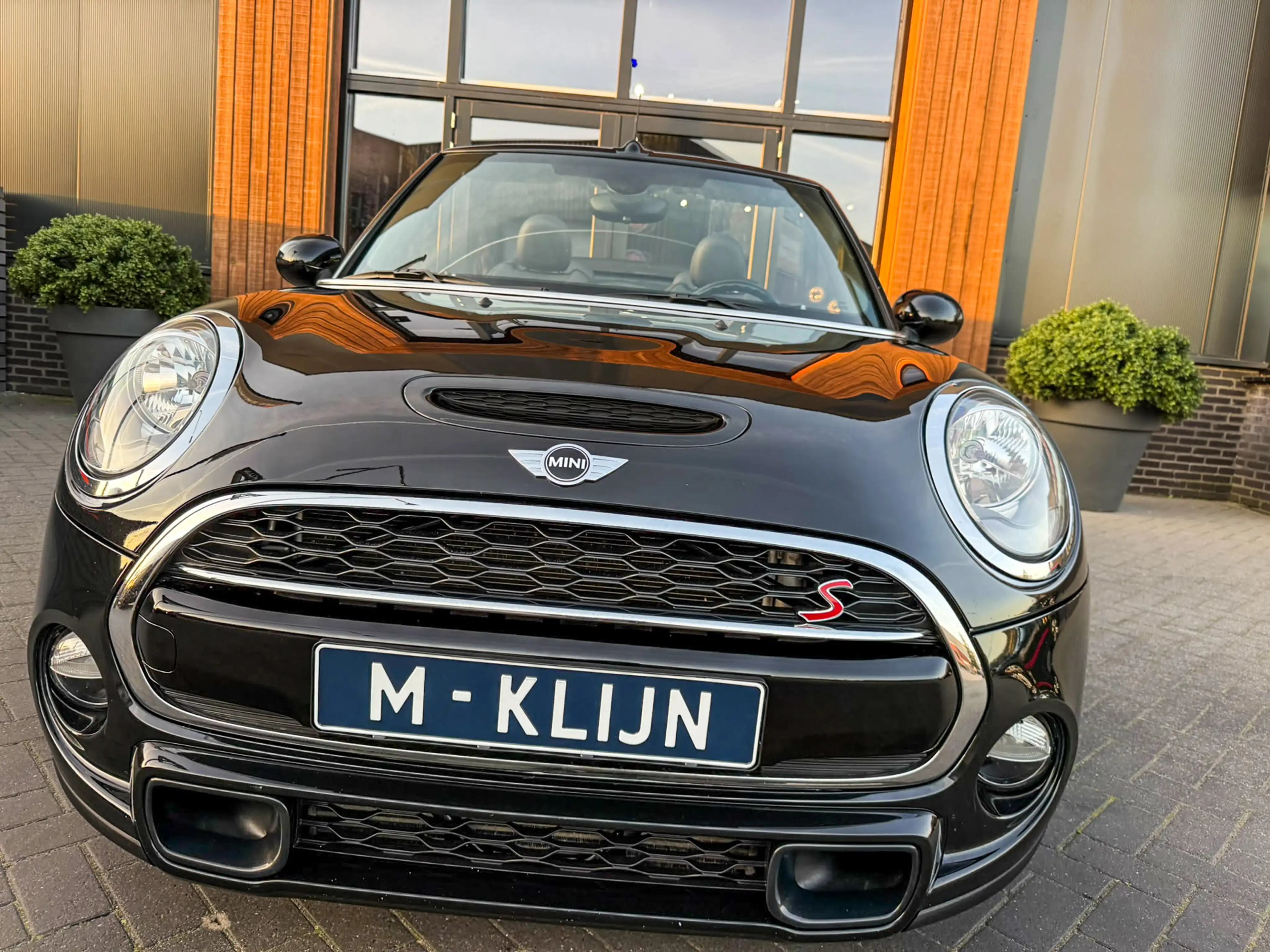 MINI Cooper S Cabrio 2.0 Chili Serious Business 192pk/Leer/Navi/Airco/T — photo 3