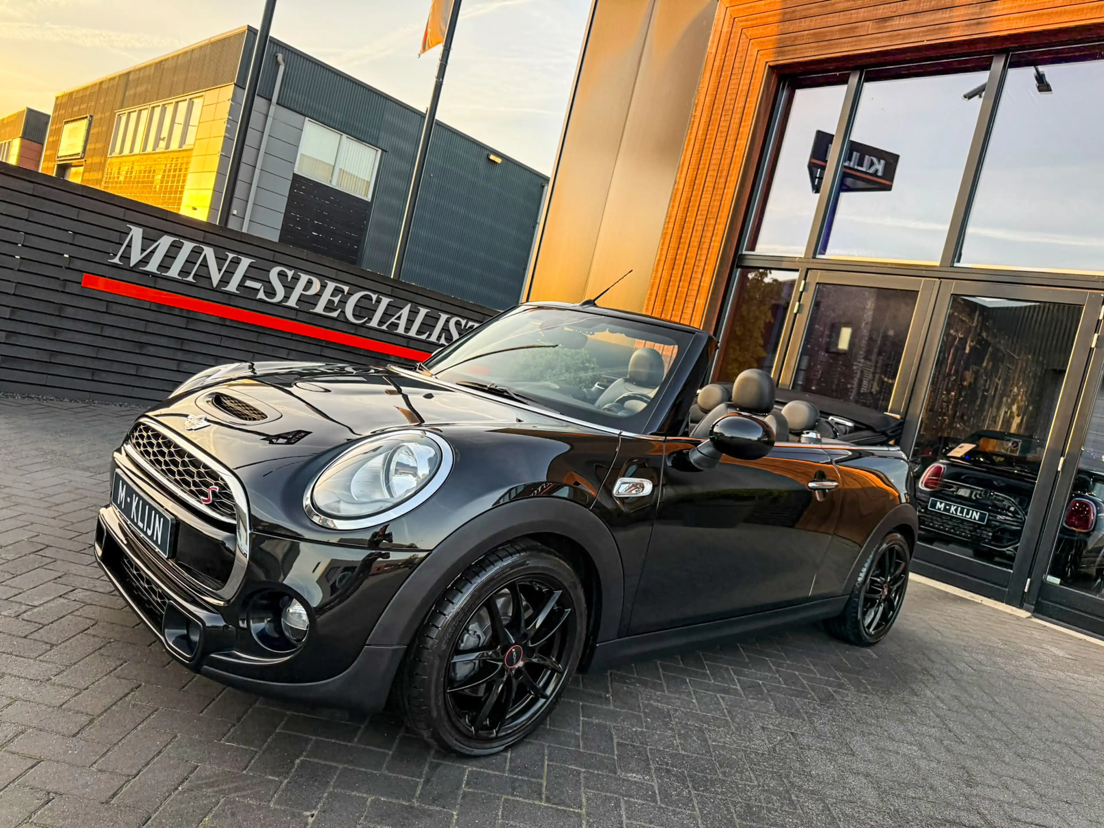 MINI Cooper S Cabrio 2.0 Chili Serious Business 192pk/Leer/Navi/Airco/T — photo 29