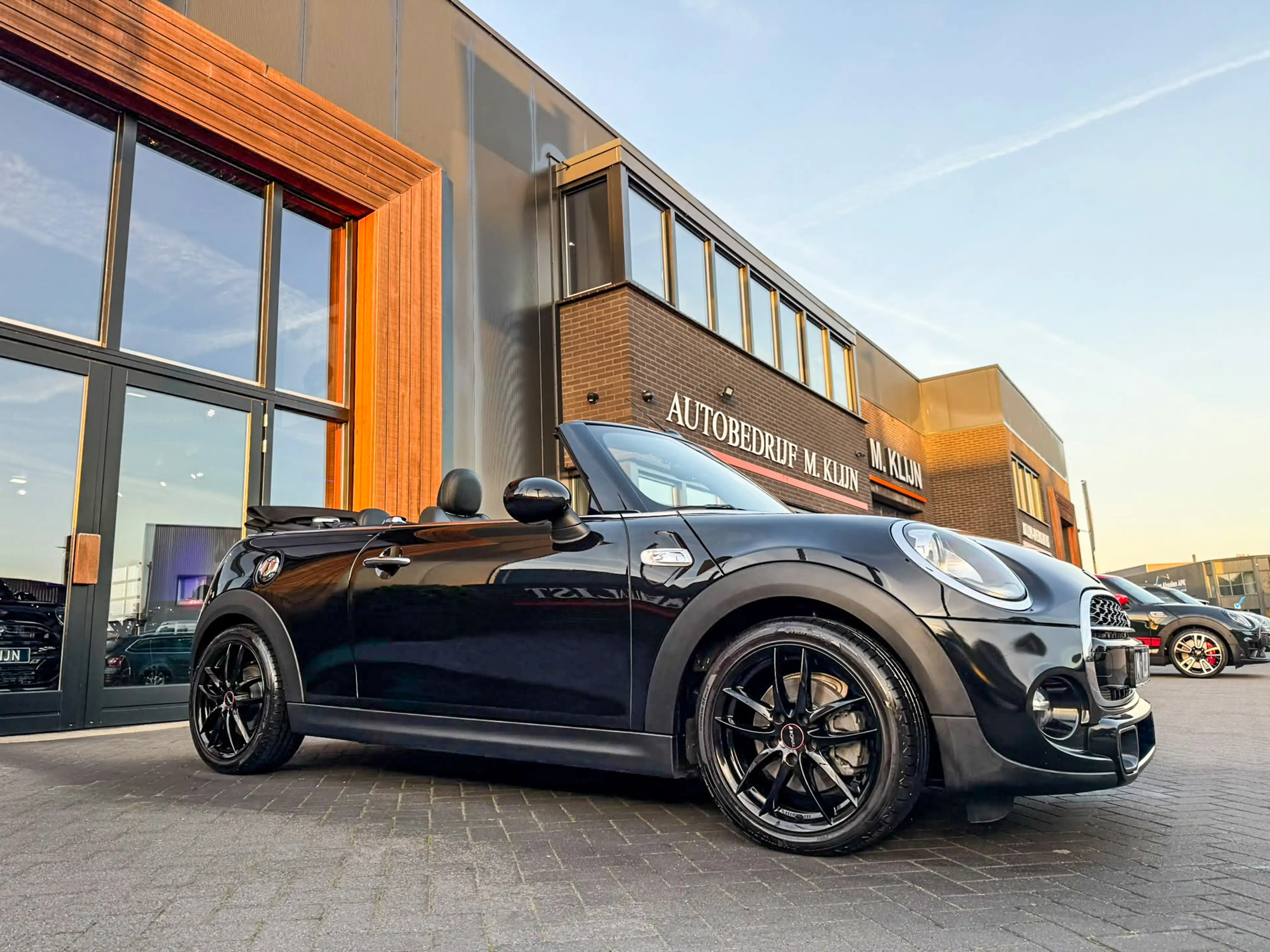 MINI Cooper S Cabrio 2.0 Chili Serious Business 192pk/Leer/Navi/Airco/T — photo 23