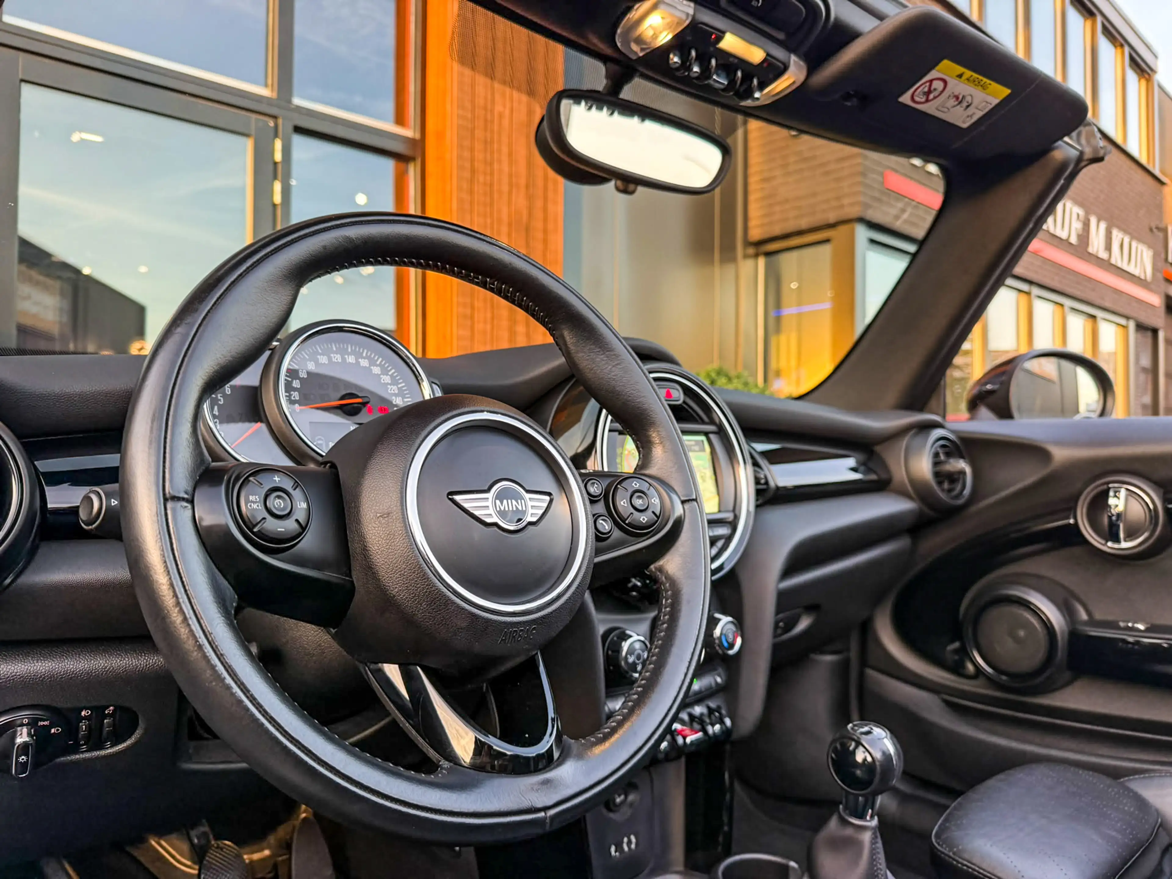 MINI Cooper S Cabrio 2.0 Chili Serious Business 192pk/Leer/Navi/Airco/T — photo 18