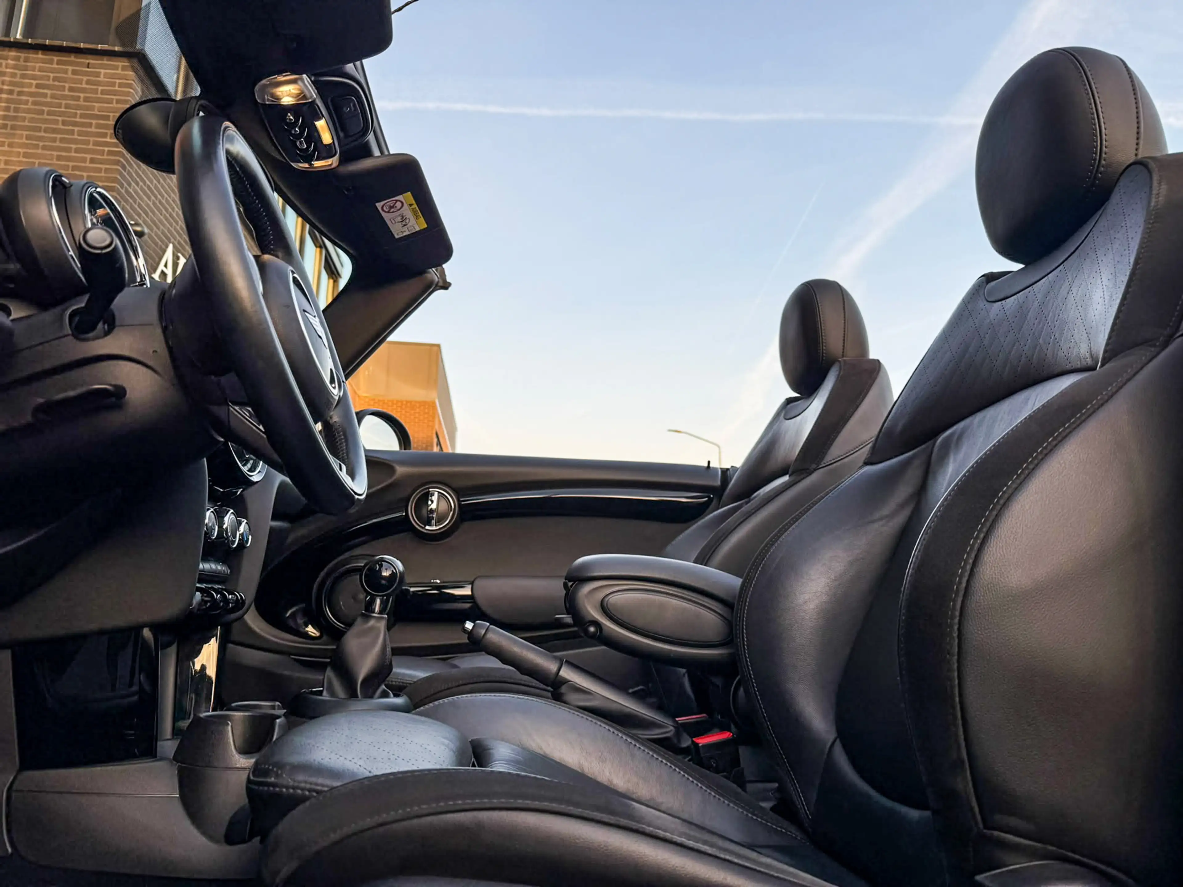 MINI Cooper S Cabrio 2.0 Chili Serious Business 192pk/Leer/Navi/Airco/T — photo 22