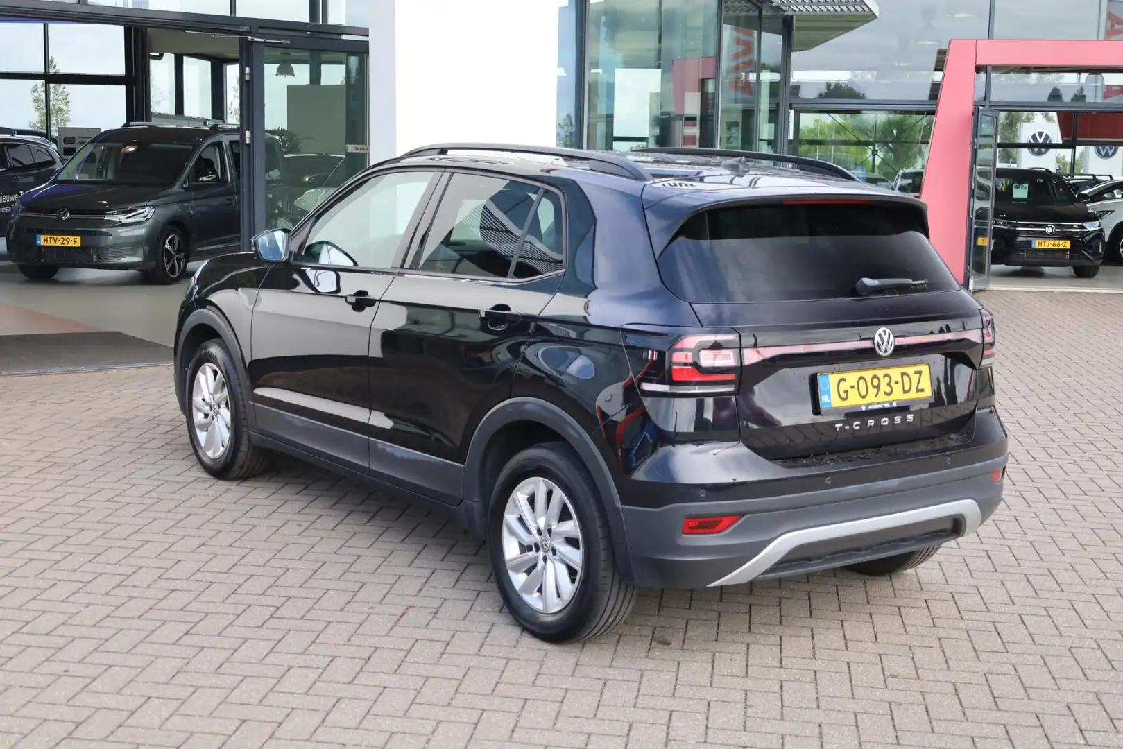 Volkswagen T-Cross 1.0 TSI Life 95PK / 70kW, NL auto 1e eigenaar deal Noir - 2