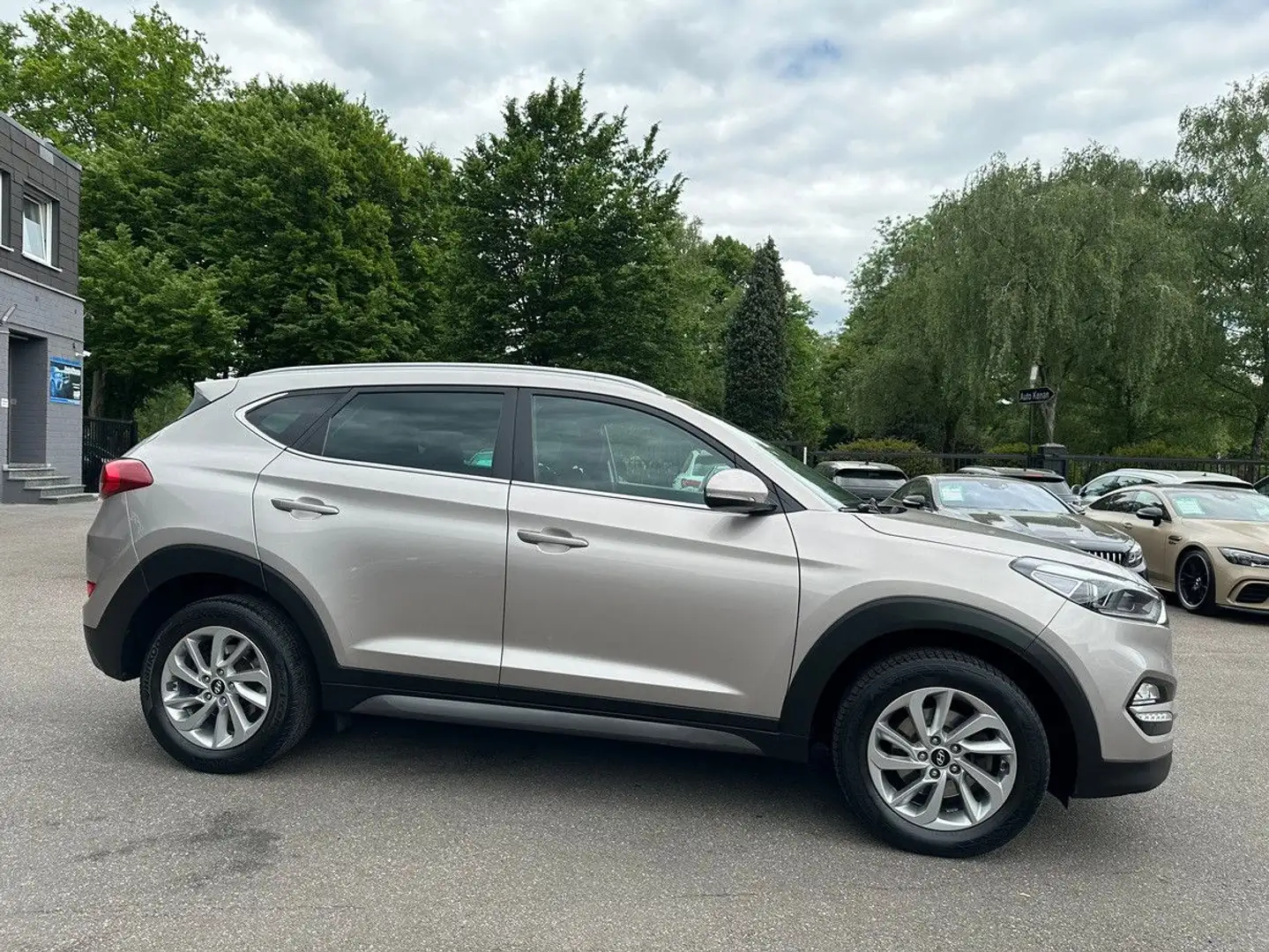 Hyundai TUCSON Style 4WD Navi/Kamera/LED/Klimaaut/DAB Blanc - 2