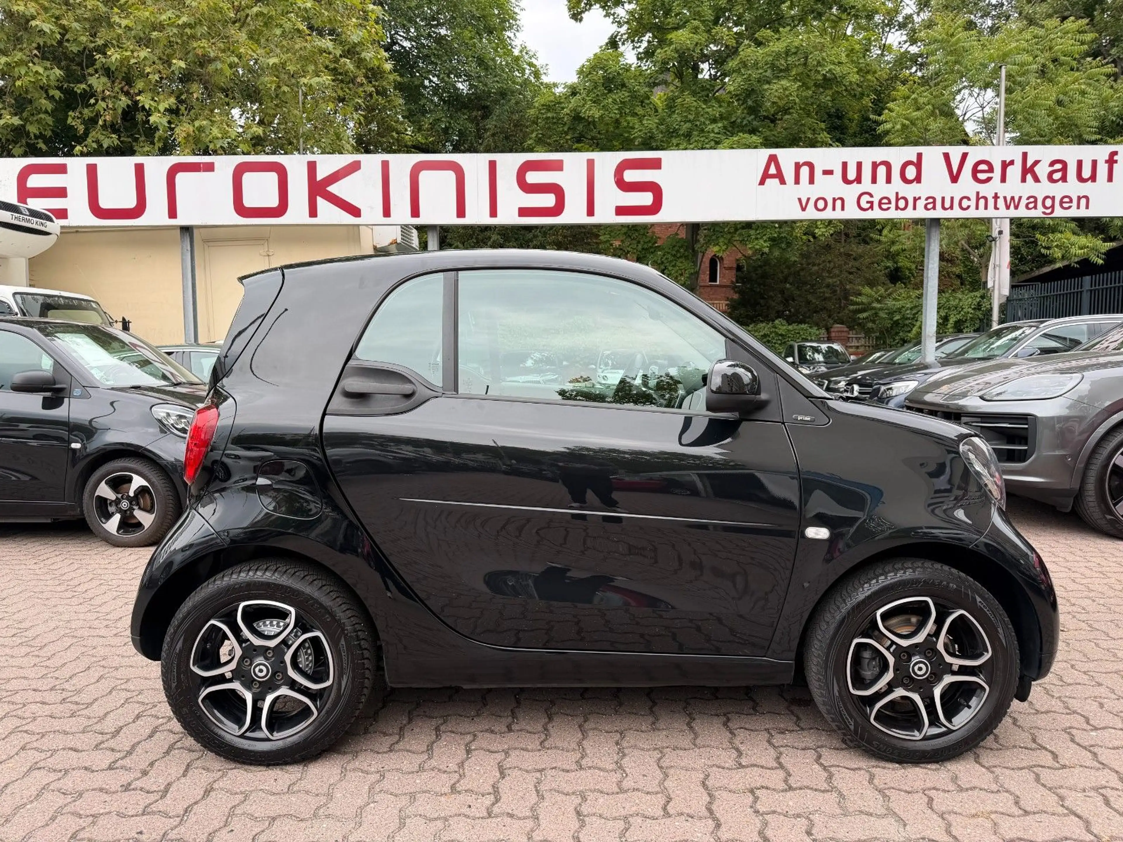 smart forTwo fortwo 66kW DCT PRIME*PANO*LEDER*NAVI*SHZ*KAM