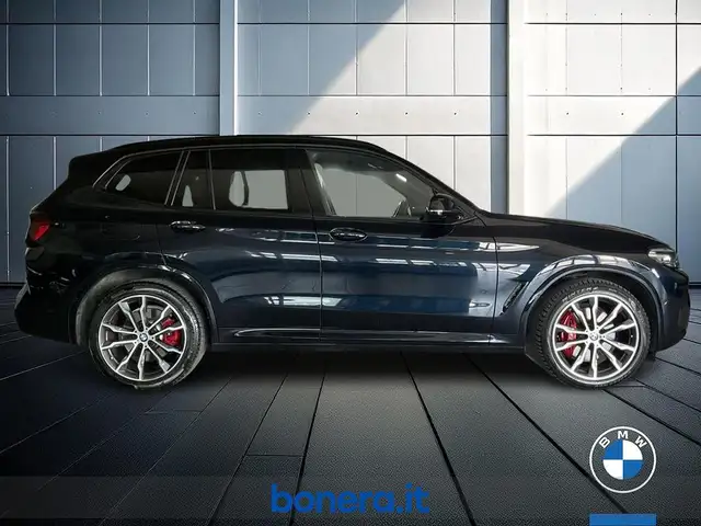 BMW X3 view 5