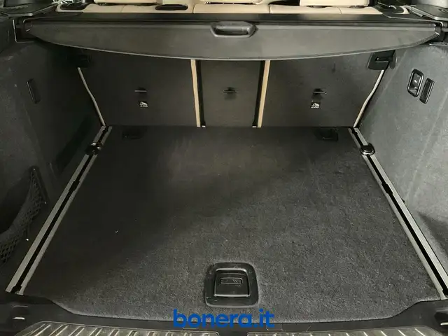 BMW X3 view 13