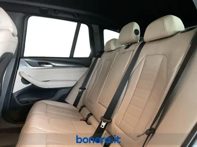 BMW X3 view 29