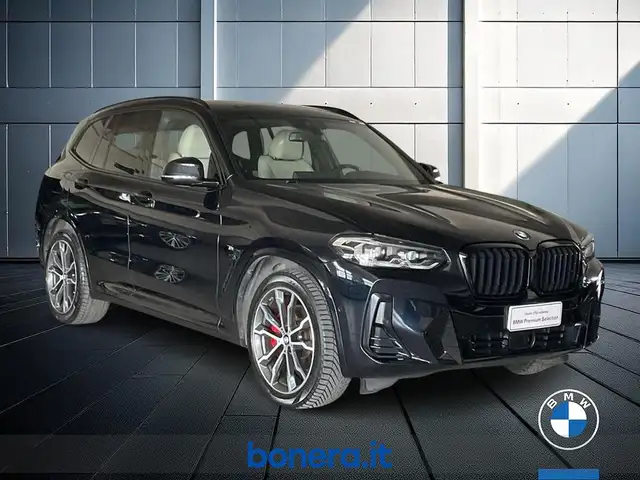 BMW X3 view 4