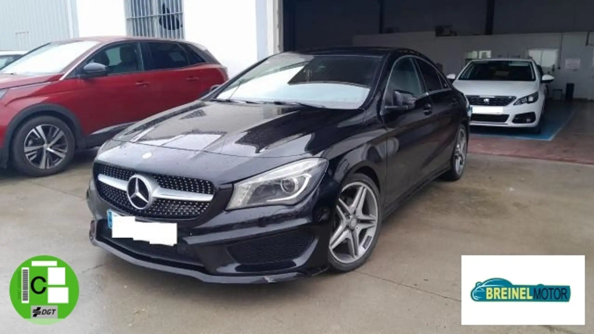 Mercedes-Benz CLA 200 d 4Matic Automatic Executive Zwart - 1