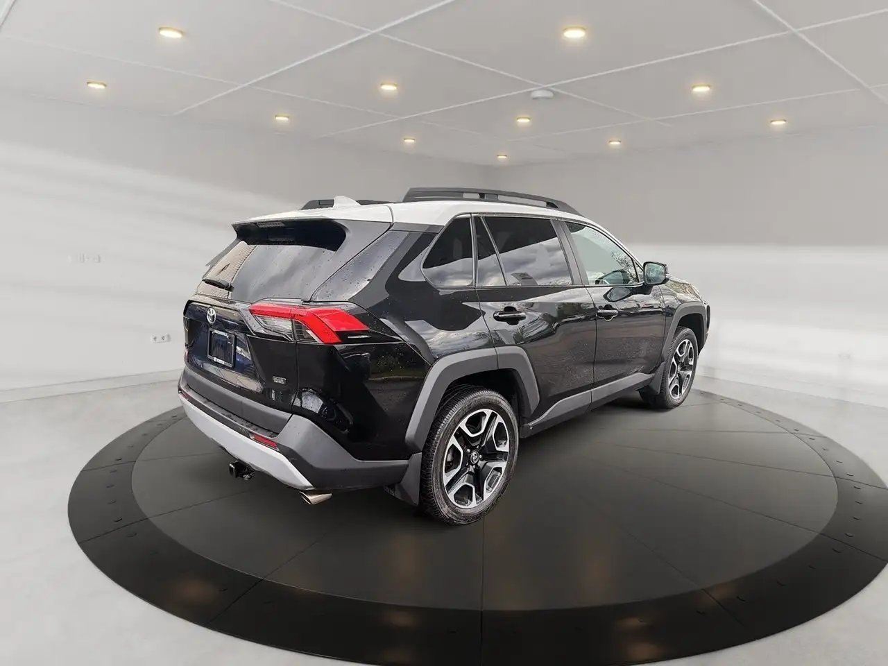 Toyota RAV 4 снимка Toyota RAV 4