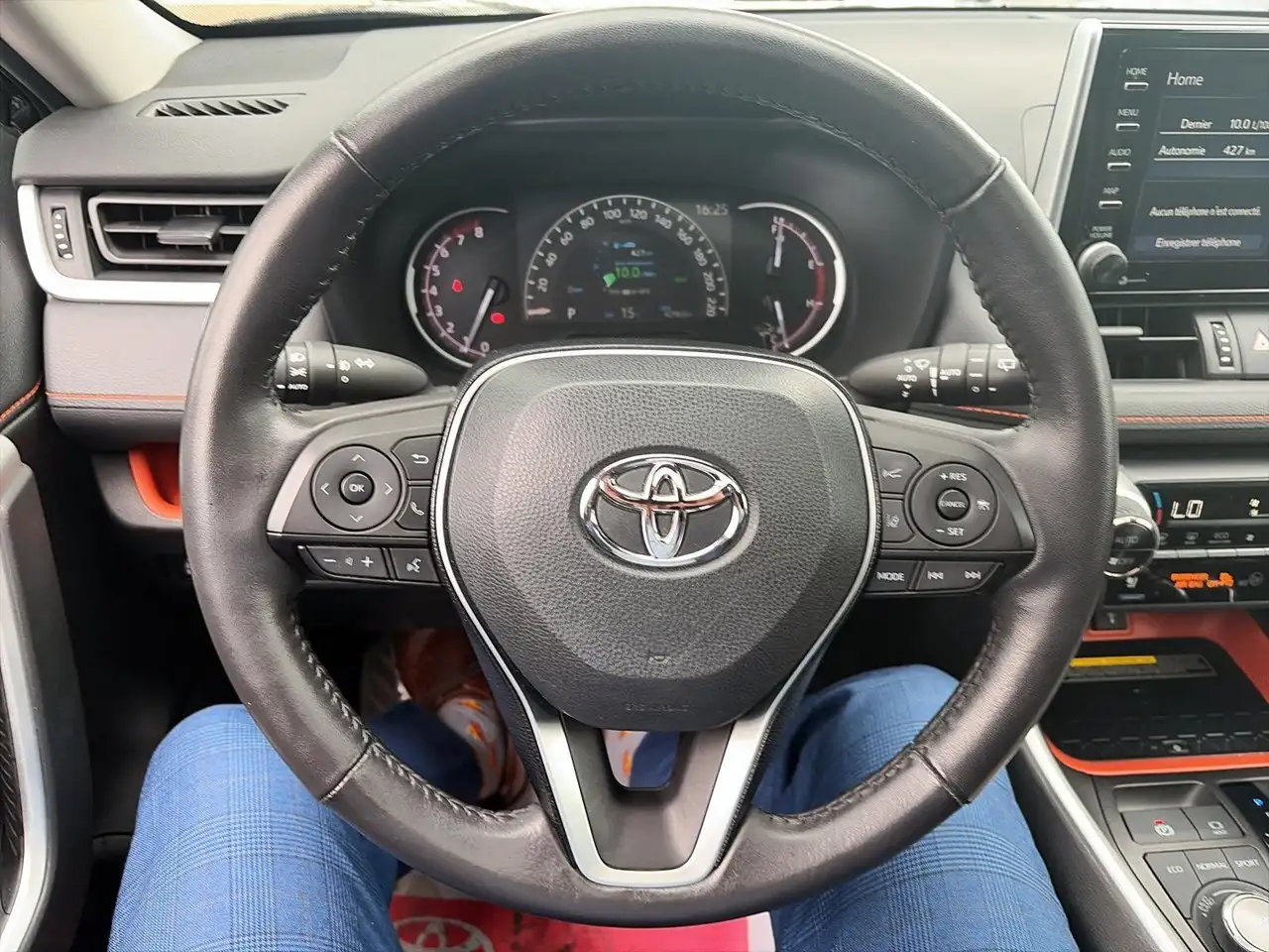 Toyota RAV 4 снимка Toyota RAV 4