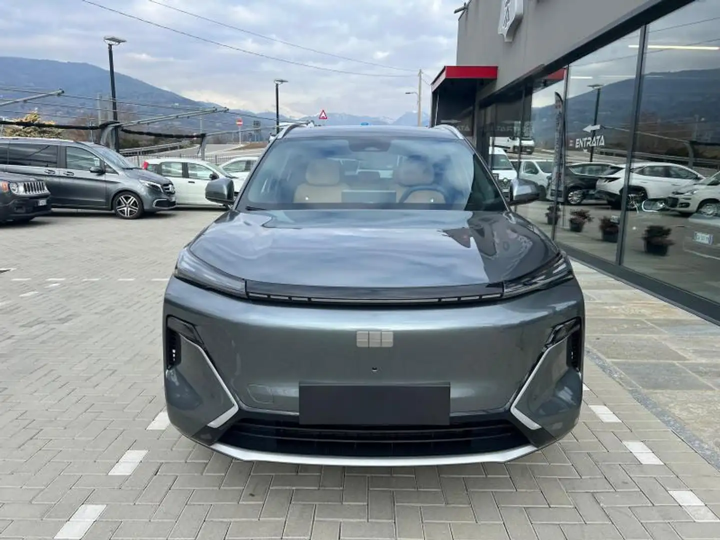 Geely Starray EM-i 1.5 phev Launch Edition Gris - 2