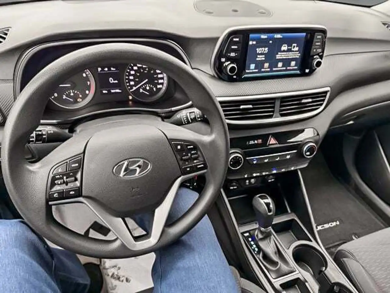 Hyundai TUCSON снимка Hyundai TUCSON