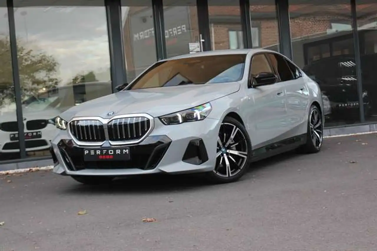 BMW i5