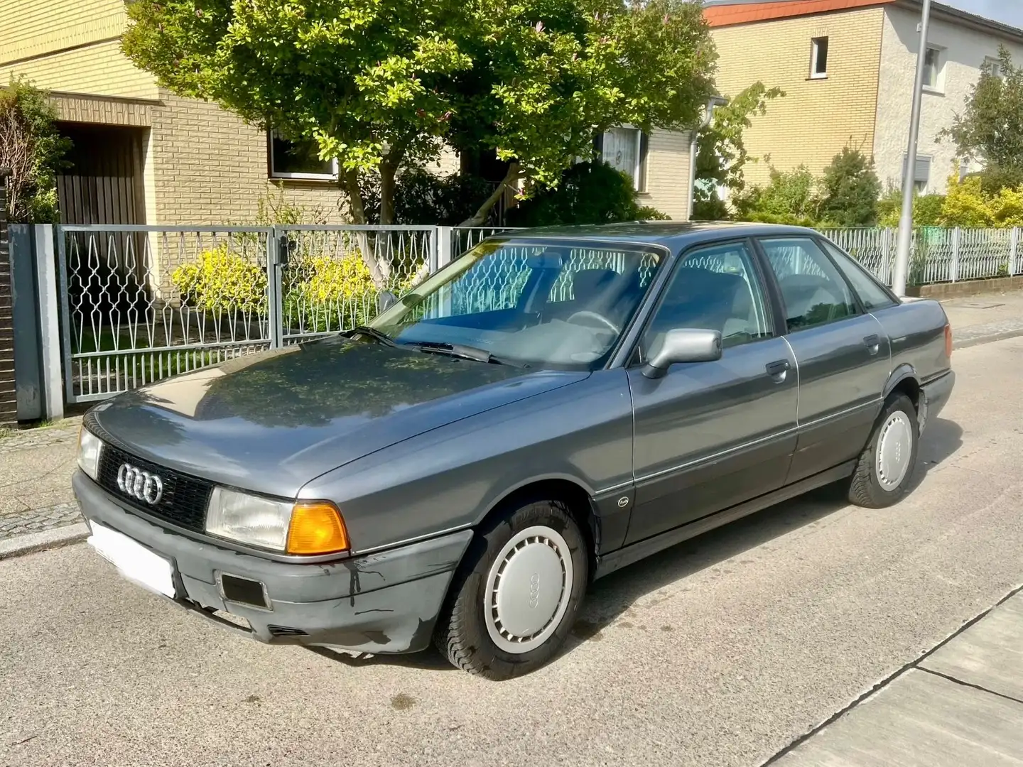 Audi 80 Gris - 2