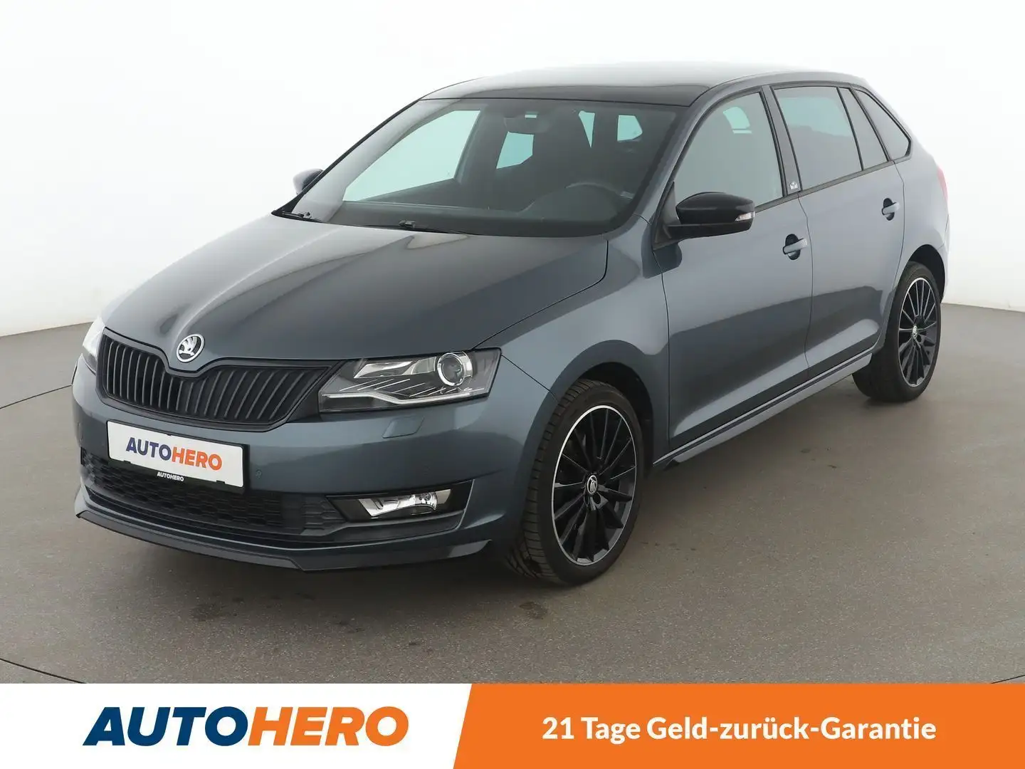 Skoda Rapid/Spaceback 1.0 TSI Monte Carlo *NAVI*XENON*TEMPO*PDC*SHZ* Grau - 1