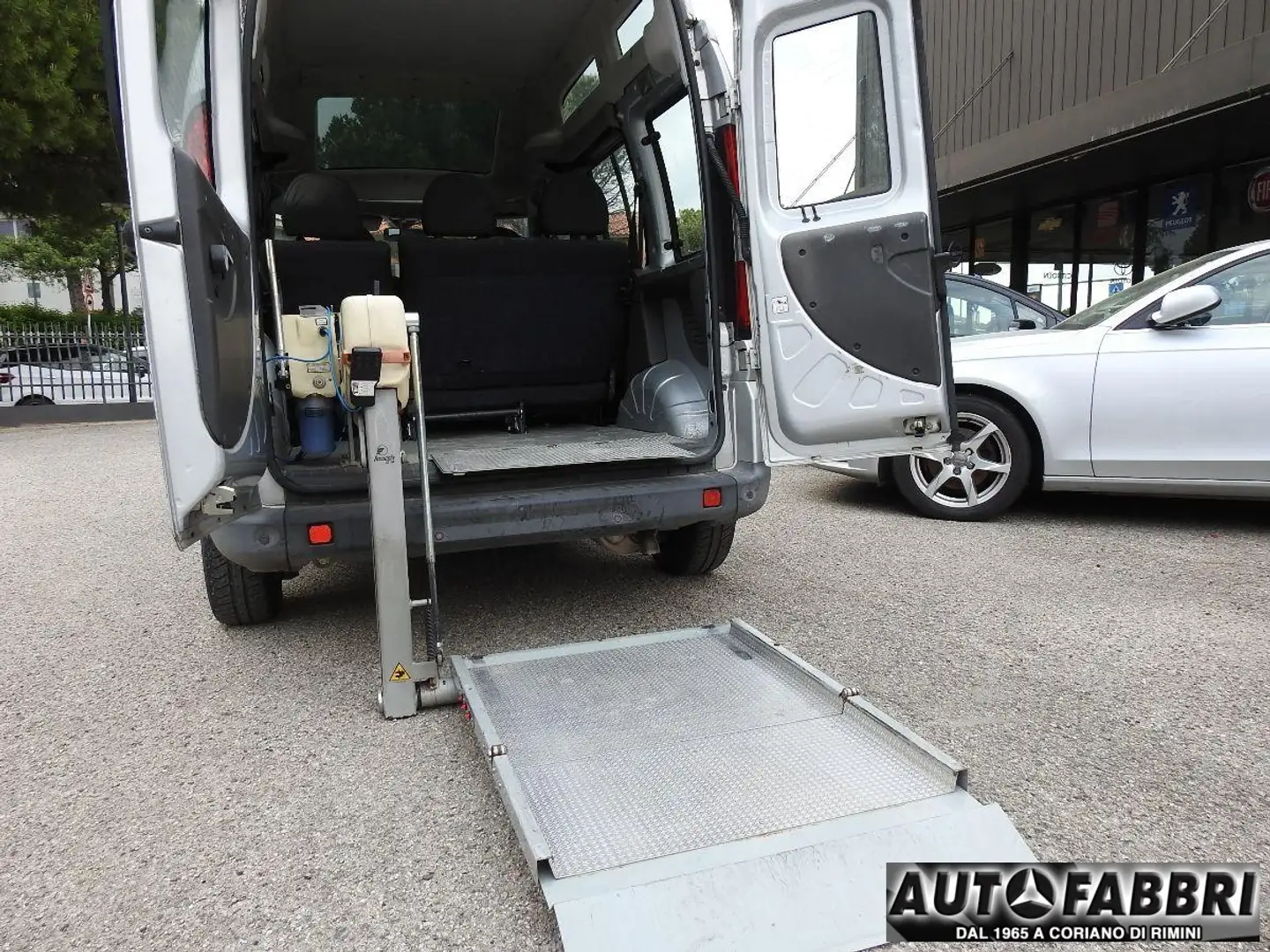 Fiat Doblo FIAT - Doblò - 1.3 Multijet 16V Malibù PEDANA SE Gris - 1