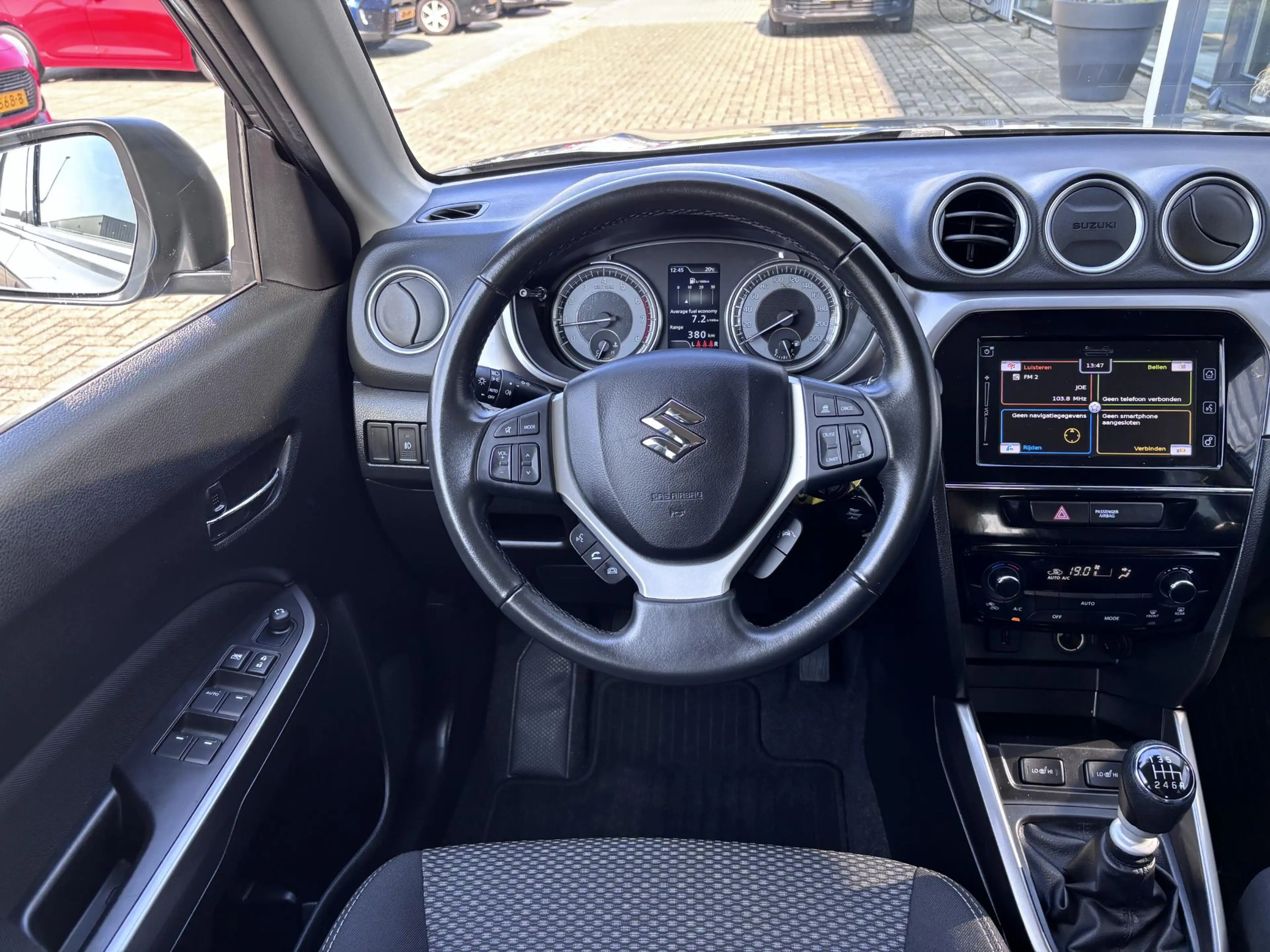 Suzuki Vitara 1.4 Boosterjet Select Smart Hybrid Clima/Cruise/Ca — photo 14