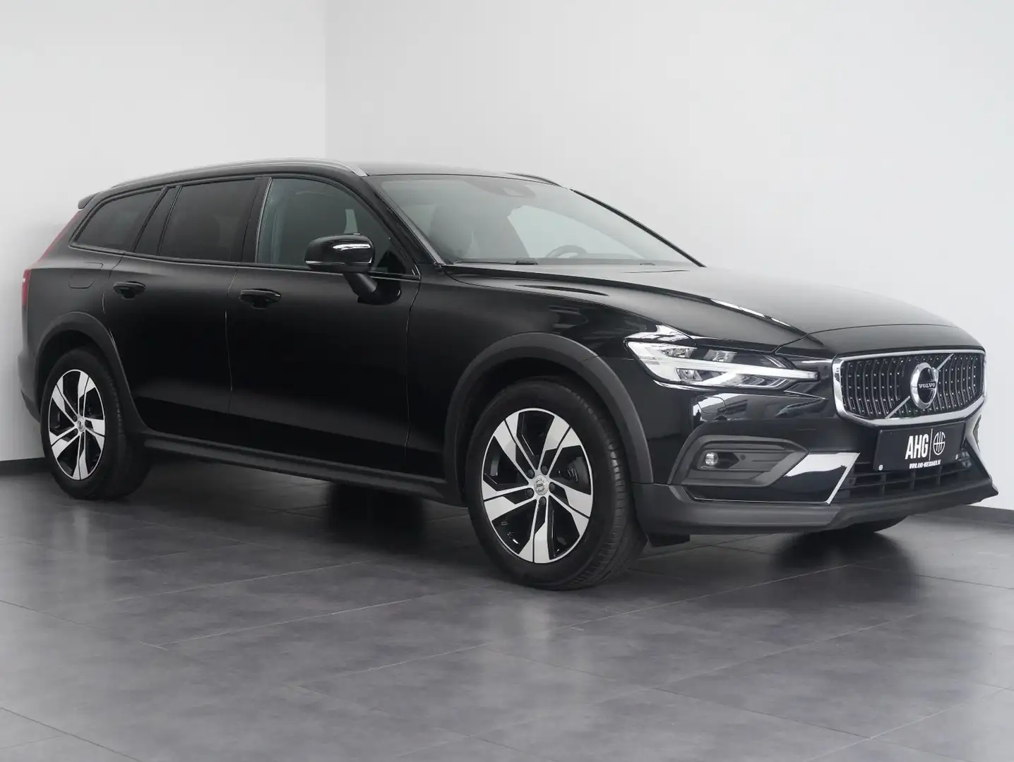Volvo V60 Cross Country Pro B4 D AWD Negru - 2