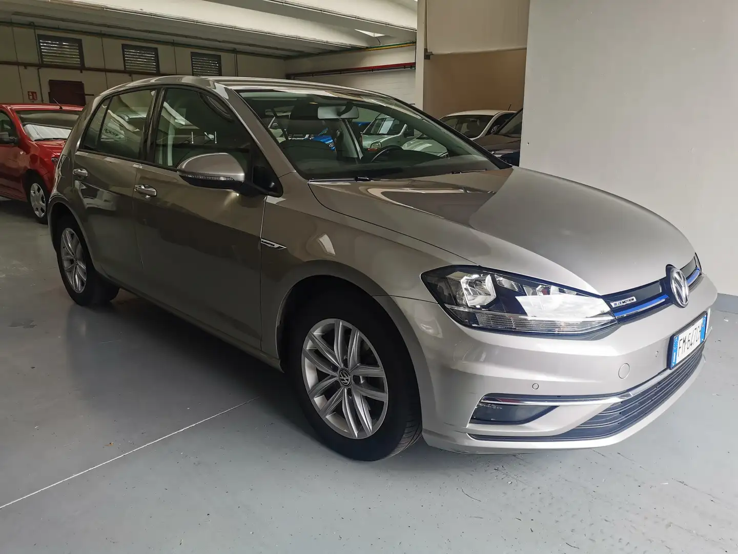Volkswagen Golf Golf 5p 1.4 tgi Executive 110cv dsg Grau - 1