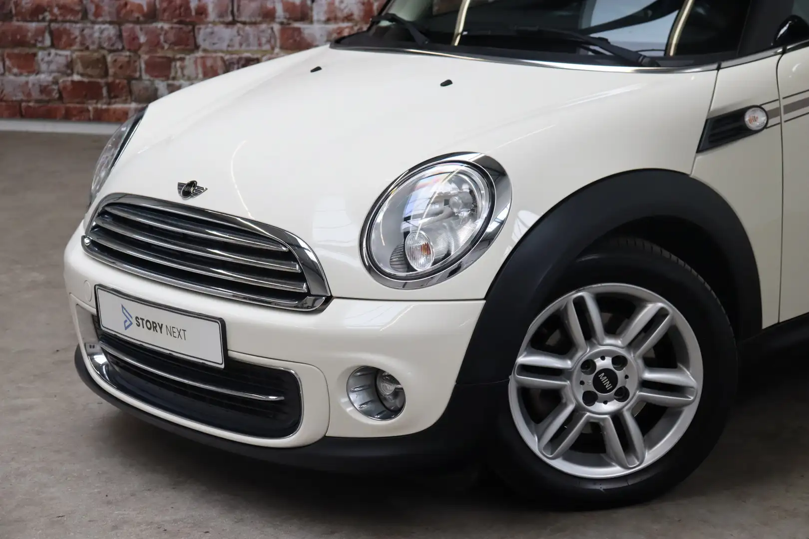 MINI Cooper Hatchback Hyde Park Automaat / Navigatie / Aircond Blanc - 2