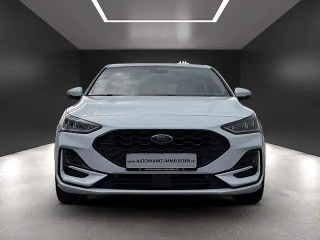 Ford Focus view 9